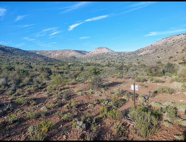 10,000M² VACANT LAND FOR SALE IN LADISMITH RURAL